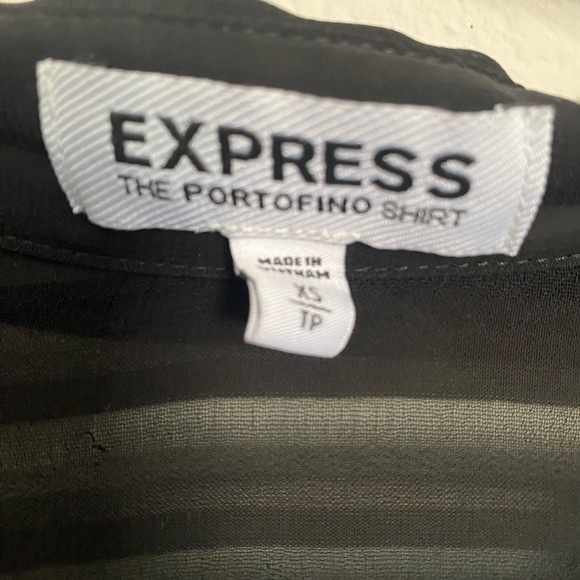 Express black long sleeve 2 pockets blouse size XS lightweight button down - Picture 2 of 8